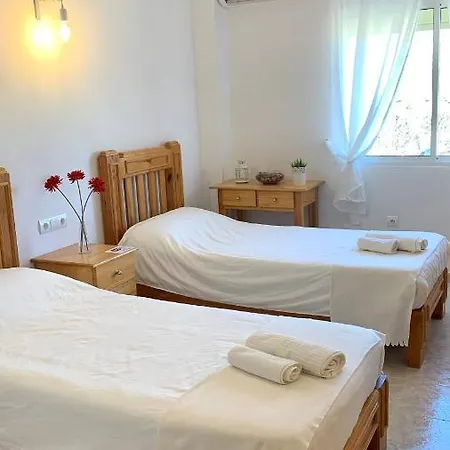 Sango Sierra De Nieves Hostel Alozaina
